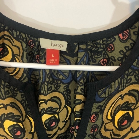 𝅺hinge Dress Sz Small - Picture 2 of 5